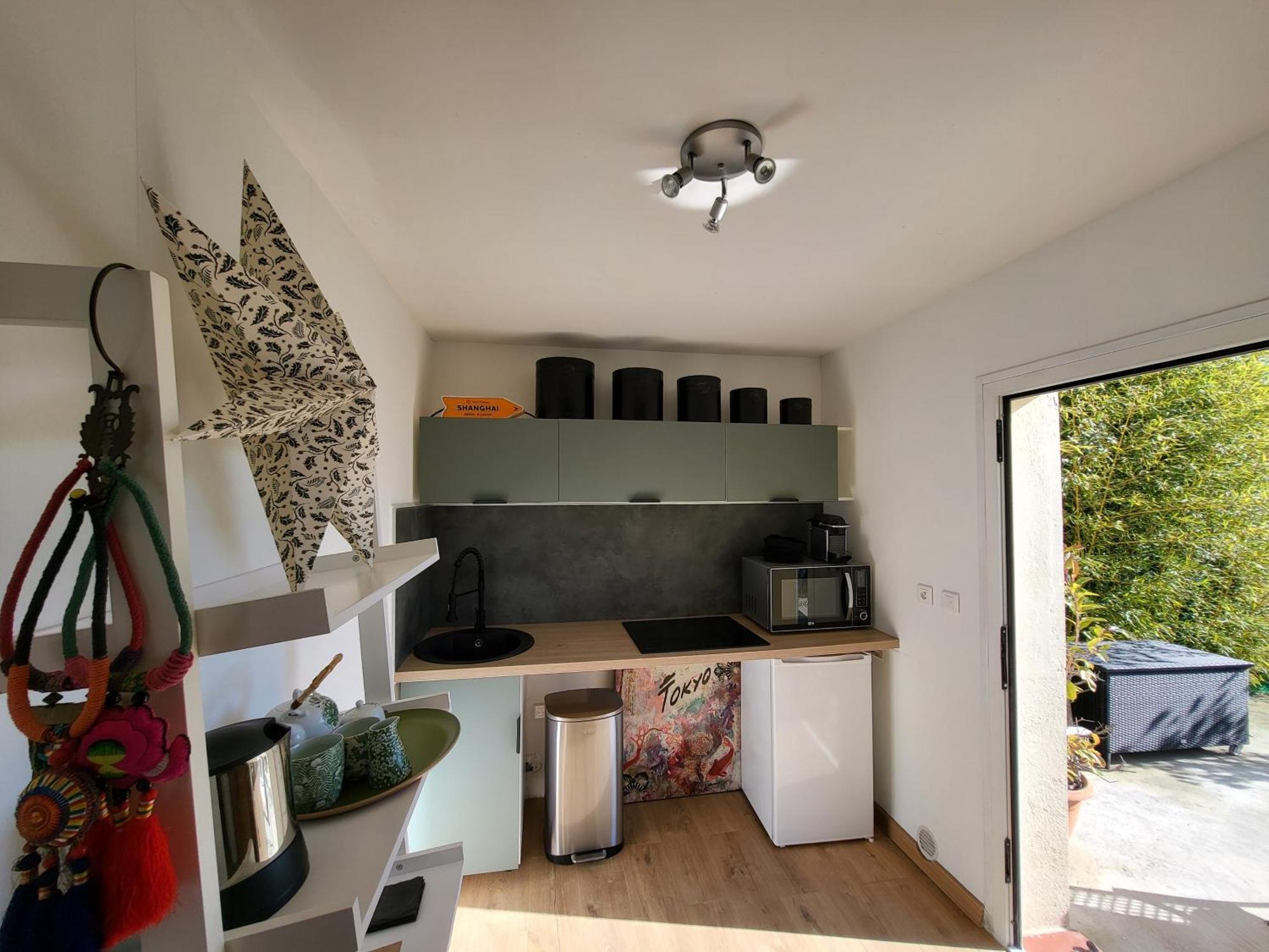 Studio Independant Avec Terrasse A Juan Les Pins アンティーブ エクステリア 写真